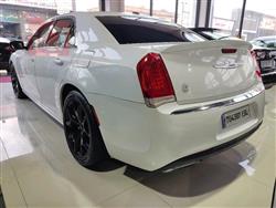 كرايسلر 300